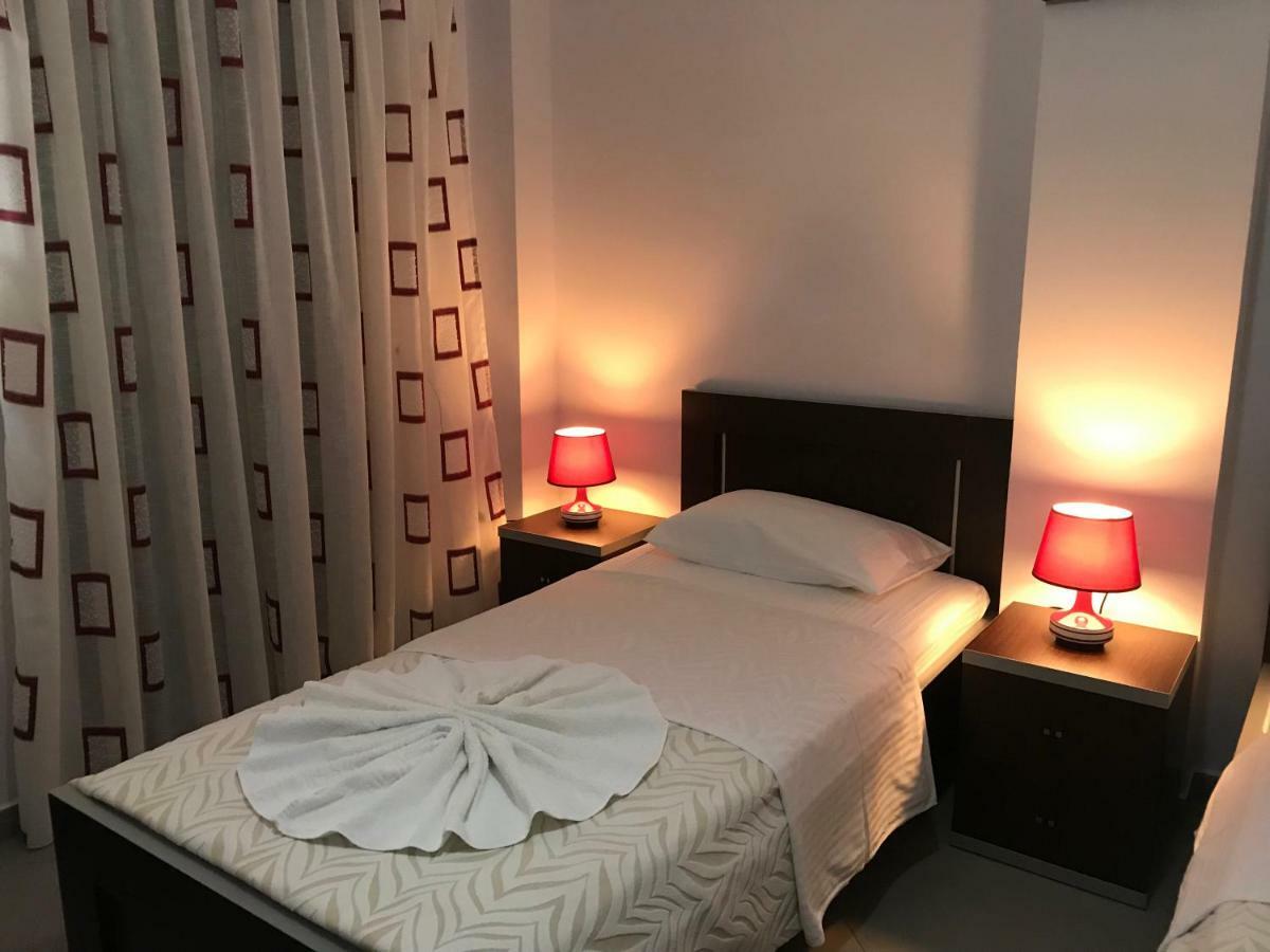 סרנדה Erdeti Boutique Hotel מראה חיצוני תמונה